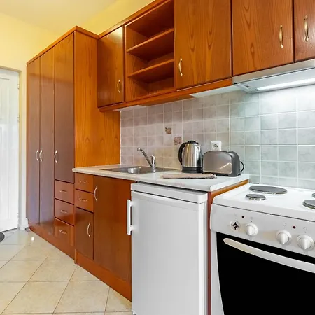 Hotel apartamentowy Kosmos St1 In Agios Stefanos